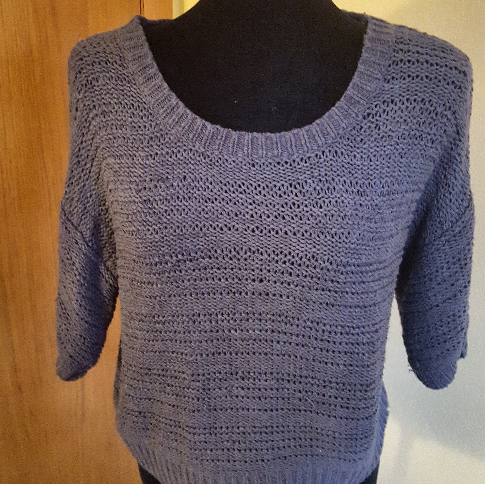 Simple Blue Sweater - Picture 4 of 6